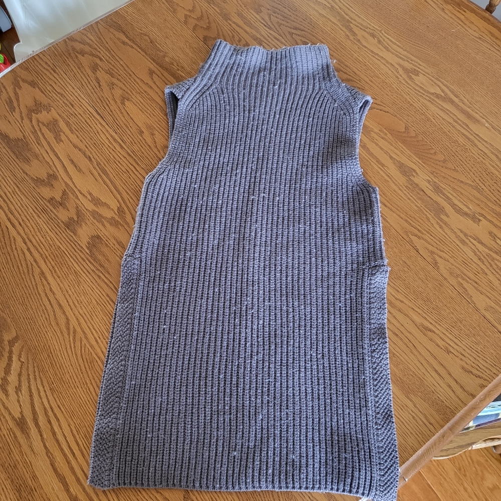 Mauve Sleevless Knit Turtleneck from Aritzia